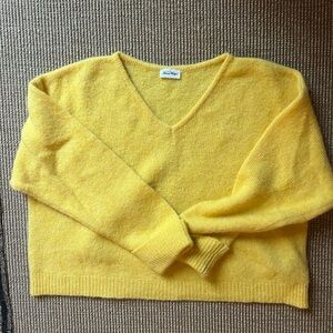American Vintage Yellow V-Neck Sweater